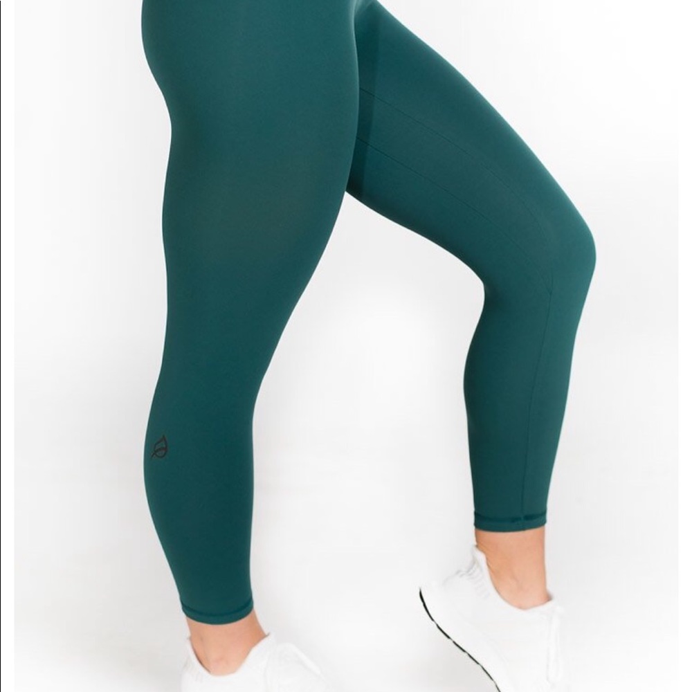 Ptula Emerald green Myra legging